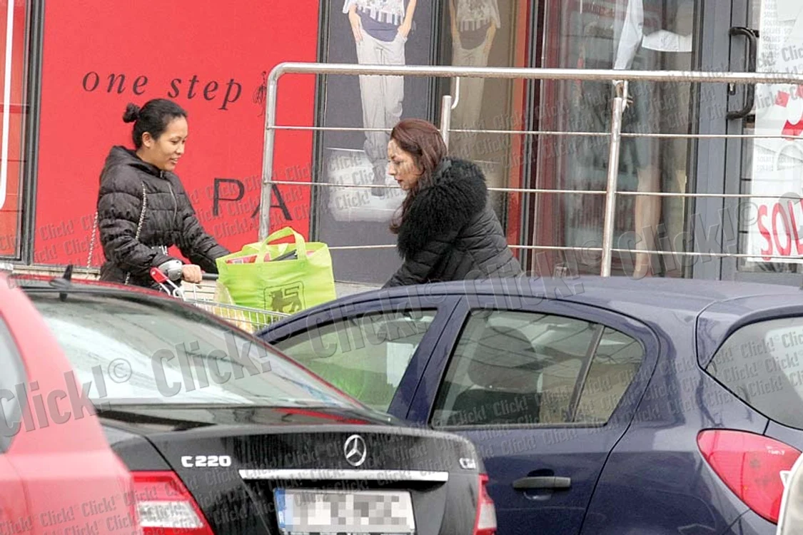 Andra, la cumpărături (Fotografii: Blitz)