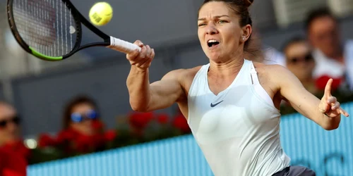 Simona Halep joacă finala Madrid cu  Kiki Bertens FOTO EPA EFE Javier Lizon