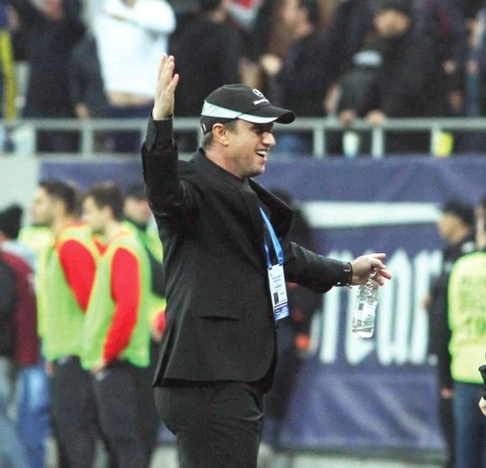 
    Adi Popa este unul  dintre supravieţuitorii  precedentului mandat  al lui Laurenţiu  Reghecampf  