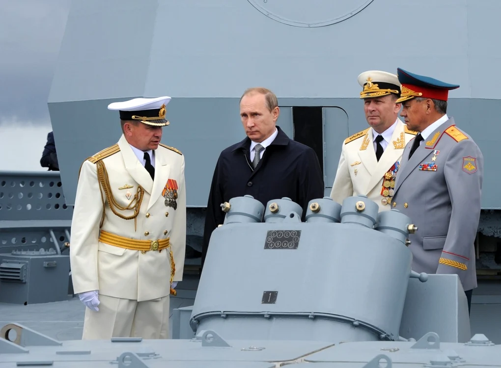Vladimir Putin a participat la ceremoniile organizate de Ziua Forţelor Navale ruse FOTO AP