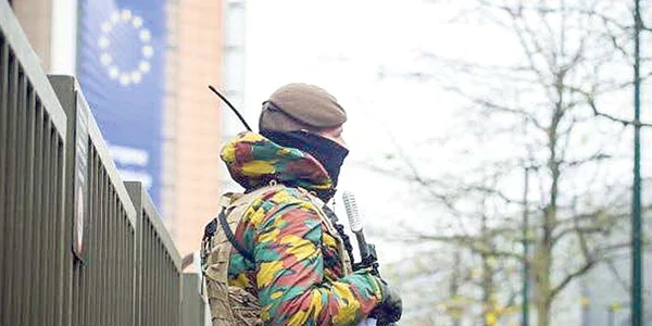 La Strasbourg, s au luat măsuri speciale  de control atât la aeroport, cât şi la Parlamentul European jpeg