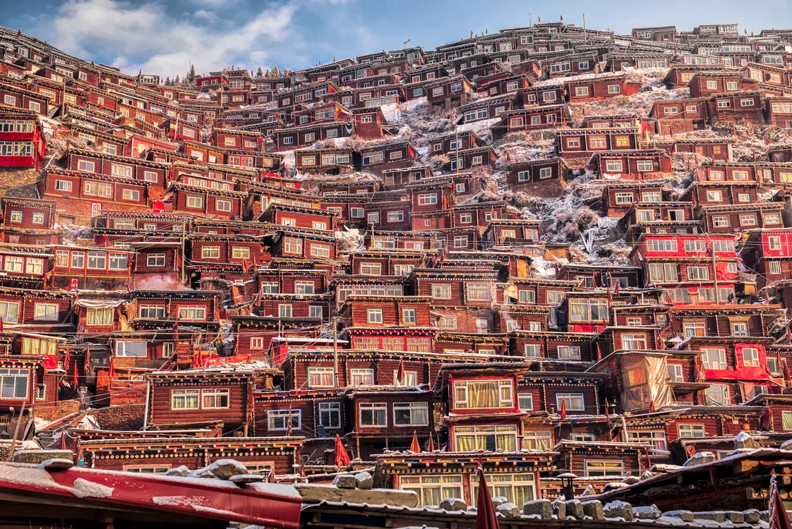 Casele din Larung Gar