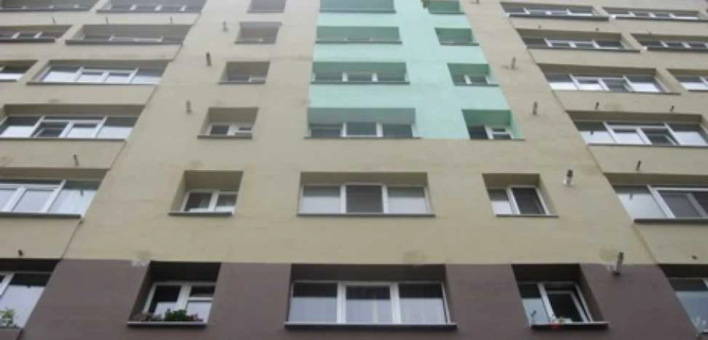 Blocuri colorate în toată gama cromatică