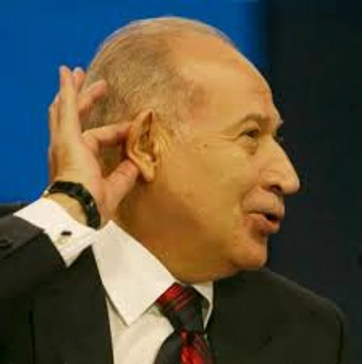
    Dan Voiculescu  