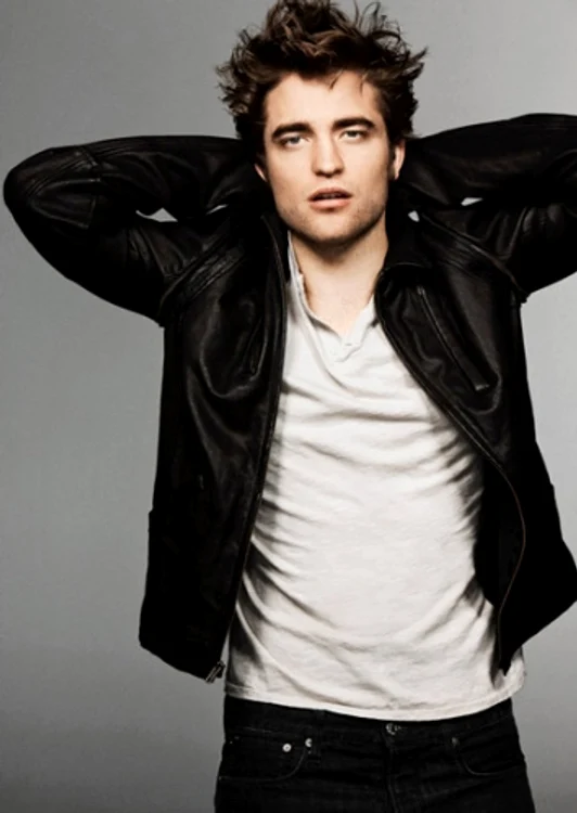 
    Robert Pattinson  