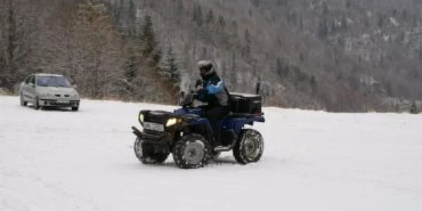 Râmnicu Vâlcea: Alpinist rănit în Munţii Latoriţei
