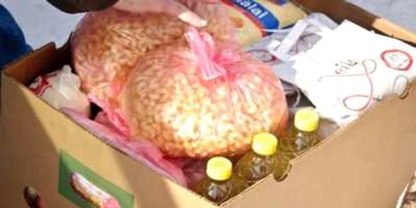 Alimentele se colectează la Clubul Pensionarilor (foto arhivă)