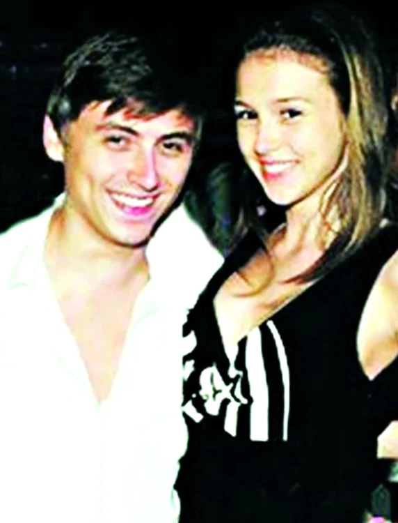 
    Totul s-a încheiat între Memeluşa şi Turculeţ  