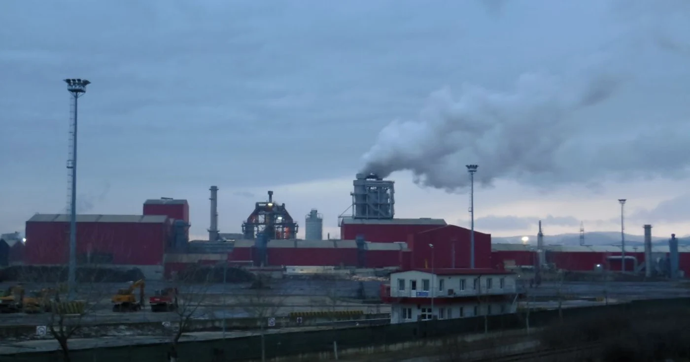 Fabrica Kronospan din Sebeş este acuzată că poluează oraşul