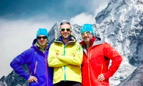 Expediţie românească pe cele mai înalte vârfuri din lume - alpinişti din Constanţa Mihai Nenciu Nicu Rotaru şi Bigdan Ofiţeru Sursa foto Facebook Mihai Nenciu