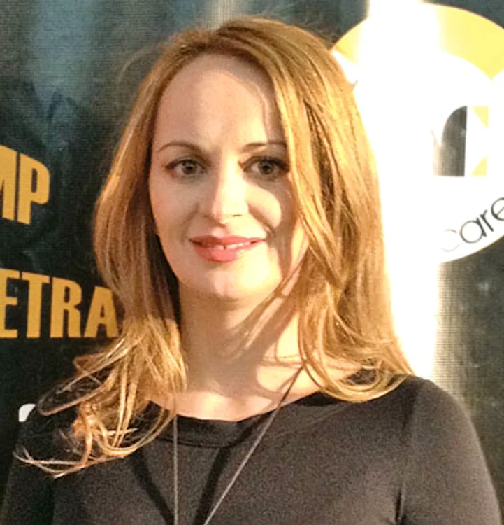 
    Delia Antal  