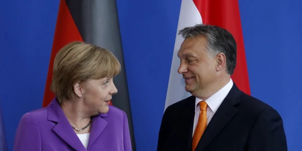 Viktor Orban Angela Merkel FOTO Reuters