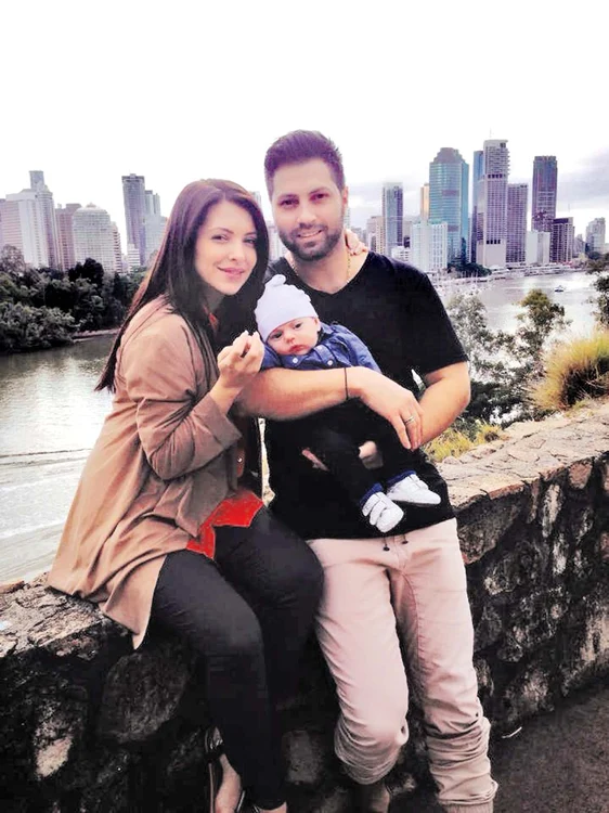 Celia locuieşte în Australia împreună cu soţul ei, Ardeli, şi cu fiul lor, Angelo IoanFoto: Arhiva personală