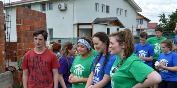 voluntari irlanda ploiesti foto dana mihai