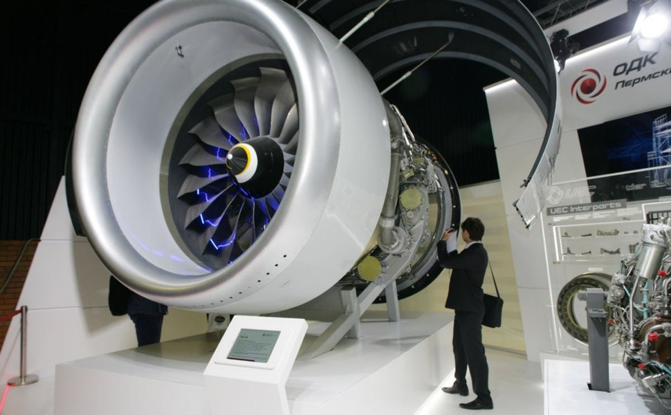Rusia încearcă să păcălească China și vinde ceea ce nu are: un motor de avion pentru o aeronavă promițătoare cu rază lungă de acțiune