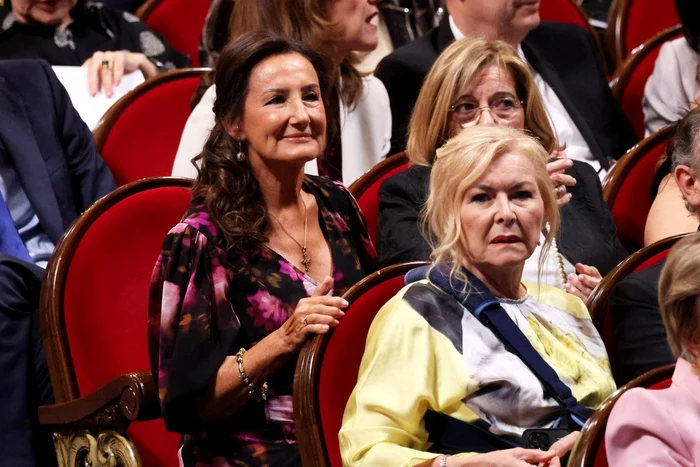 Mama Letiziei cu inelul de logodnă profimedia 1047863782 jpg