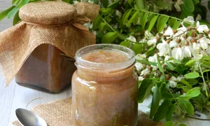 Dulceaţă de flori de salcâm jpeg