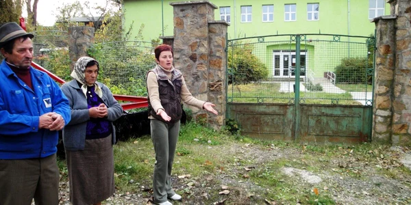 Familia băiatului agresat