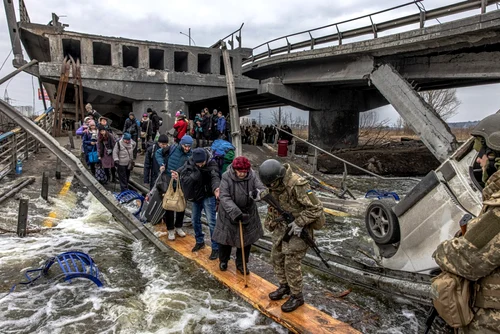 A 13-a zi de război între Rusia şi Ucraina.FOTO EPA-EFE