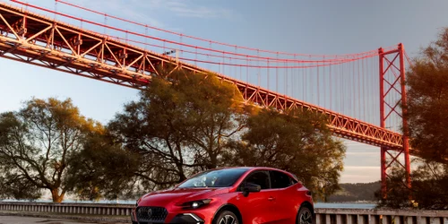 Renault Clio full hybrid E Tech   Esprit Alpine   Absolute Red (37) jpeg