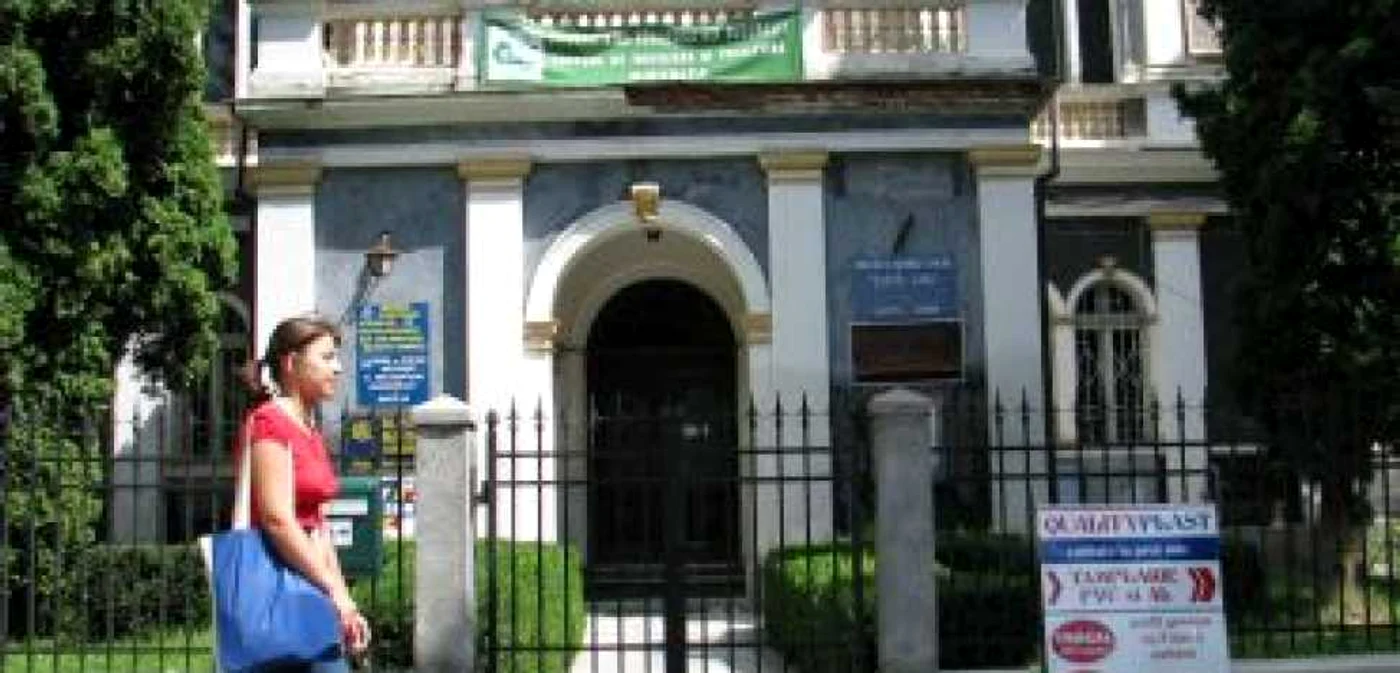 Bistriţa :LA PAS PRIN VECHIUL BURG – Casa de Cultură a Sindicatelor