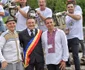 Primarul din Vaideeni - Vâlcea Daniel Achim Băluţă la Festivalul carverilor - sculptorii cu drujba al Pensiunii Cerna - cel mai mare eveniment de gen din ţară organizat printr-o iniţiativă privată Foto Adrian Bondoc