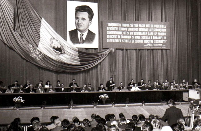 Românii și mitul comunismului „bun”. Ce ne spune această nostalgie despre prezent ANALIZĂ