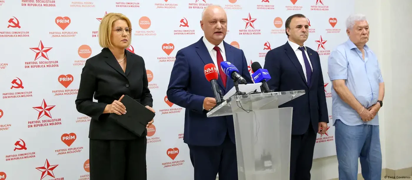 Vlah, Dodon, Tarlev şi Voronin au anunţat formarea unui bloc prorus înaintea alegerilor
