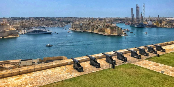 Valletta 2 1920 jpg