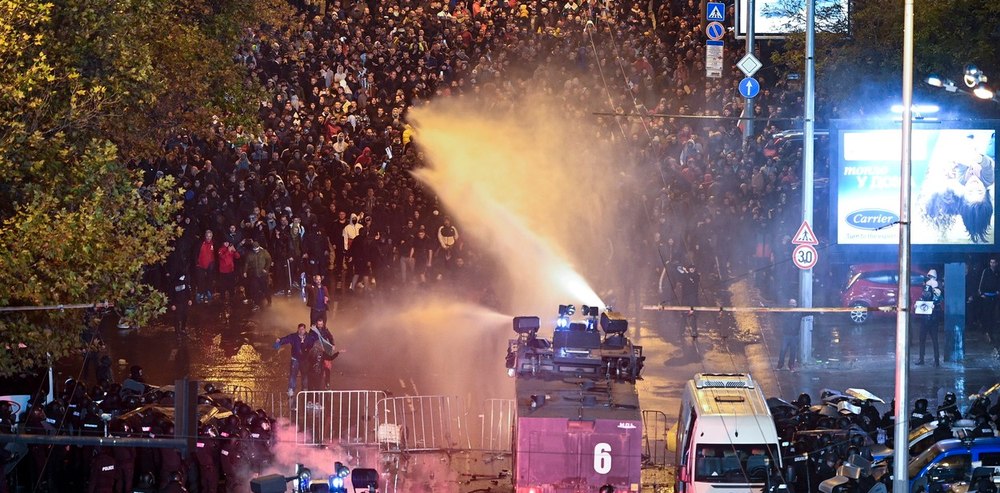 Bilanțul violențelor de la meciul Bulgaria - Ungaria. Ce a declanșat furia suporterilor GALERIE FOTO