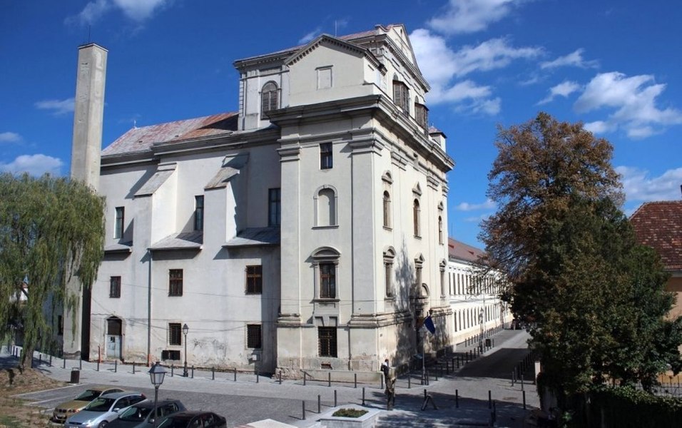 Pază armată la Biblioteca Batthyaneum din Alba Iulia. Măsurile vizează un document extraordinar, inclus pe lista UNESCO