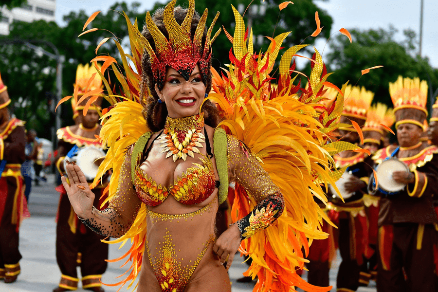 Carnavalul de Rio revine, după doi ani de pandemie! Câți oameni sunt așteptați la festival FOTO VIDEO