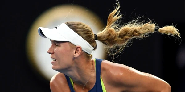  Simona Halep şi daneza Caroline Wozniacki la Australian Open 2018 FOTO EPA-EFE / Lukas Coch