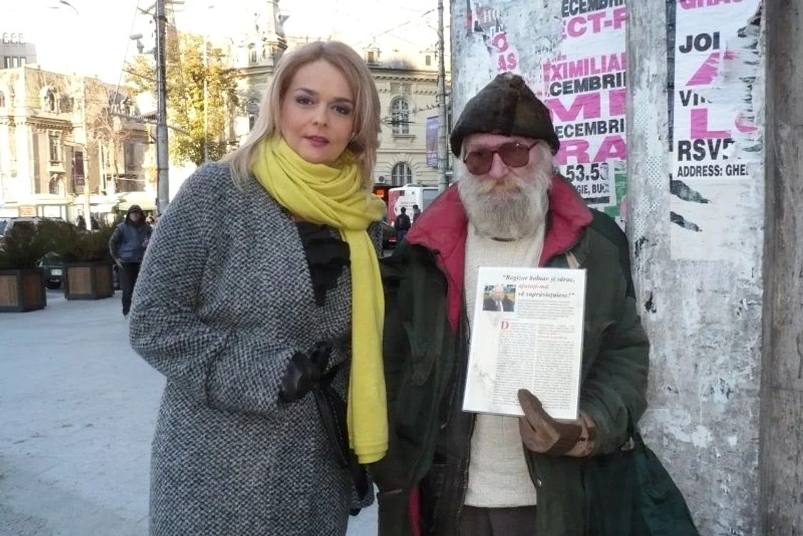 
    Iuliana Marciuc si regizorul-cersetor Mihăiţă Dragomirescu  