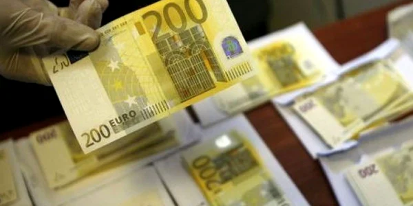 O reglementare a UE pentru reducerea speculaţiilor cu instrumente derivate pe datorie ar putea afecta capacitatea de a se împrumuta a României 