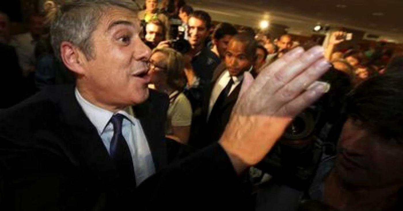 Portugalia: Jose Socrates va forma un guvern minoritar