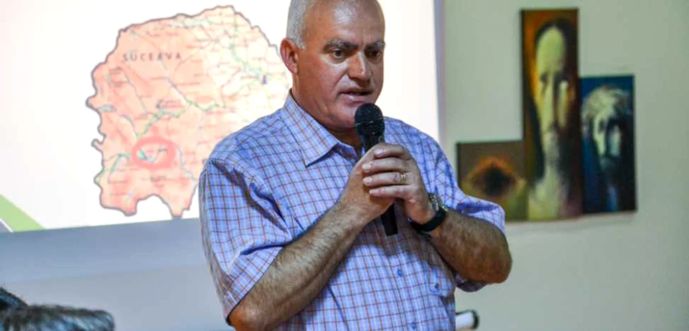 Aristide Maxim a anunţat că locuitorii din Pojorâta vor contesta în instanţă transferul terenului pe care a fost construită groapa de gunoi din Pasul Mestecăniş. FOTO Adevărul