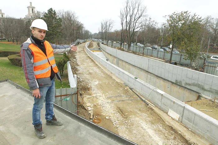 
    Intrarea în pasajul  rutierFoto: Sever Gheorghe  