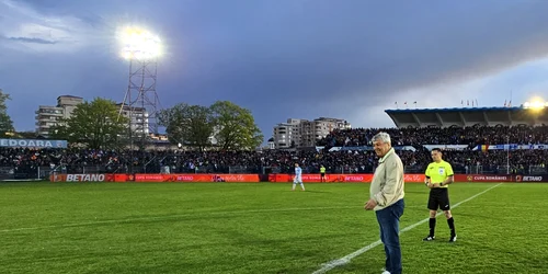 Mircea Lucescu la Corvinul Hunedoara CFR Cluj Foto Daniel Guță ADEVĂRUL (62) jpg