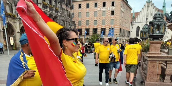Fani Romania Foto Adevărul14 jpg