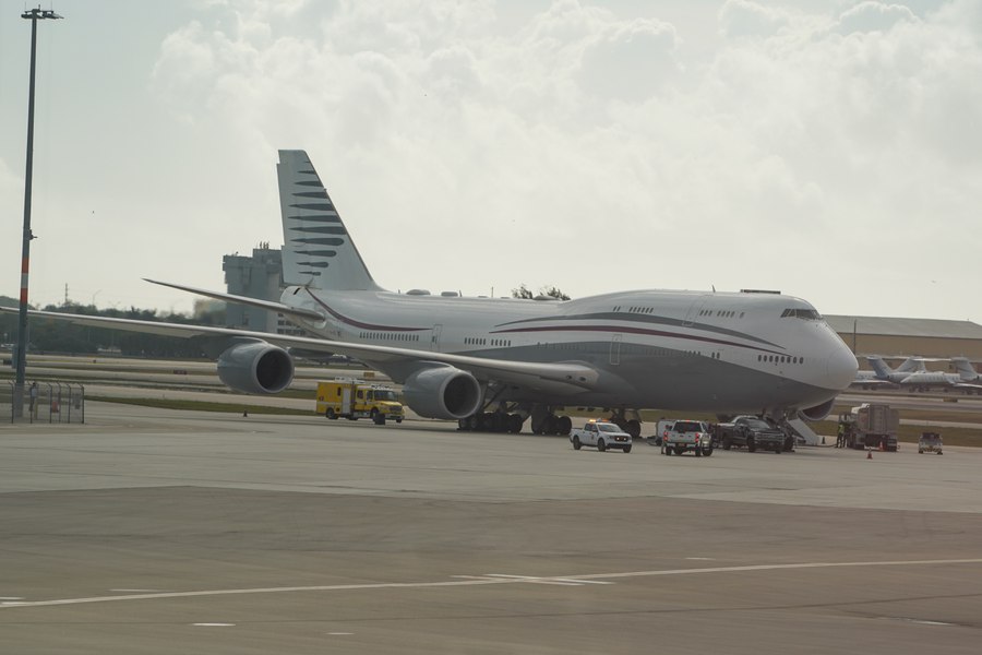 Cursa administrației Trump pentru un nou avion Air Force One. Cum s-a transformat oferta Qatarului într-un cadou