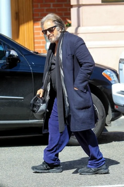 Al Pacino a ajuns la 80 de ani şi nu mai aminteşte cu nimic de actorul care fura inimile doamnelor cu zeci de ani în urmă