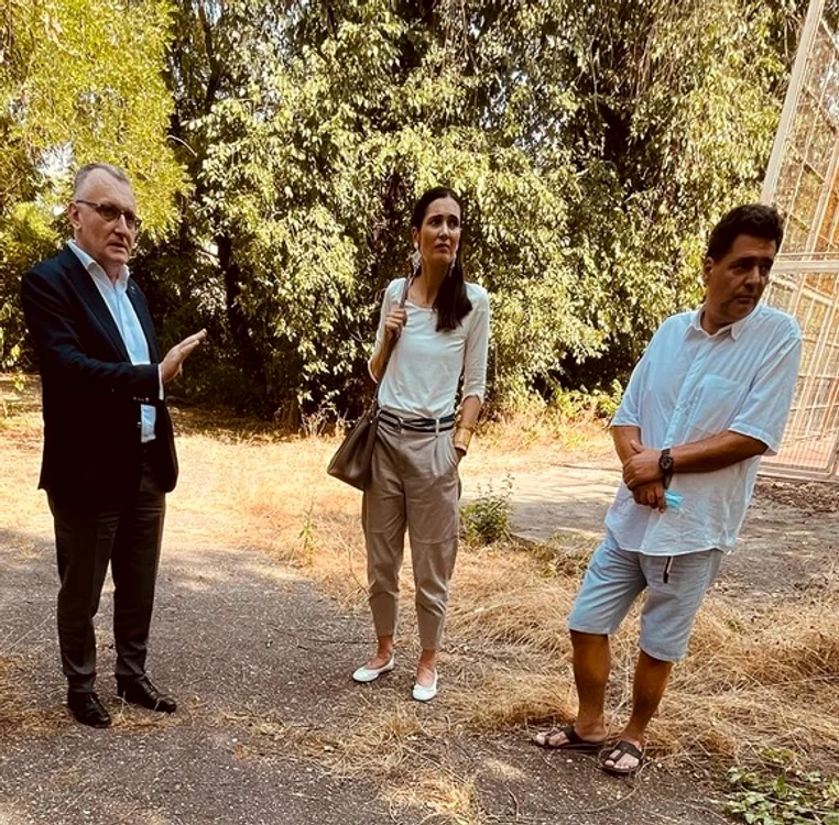 Clotilde Armand s-a întâlnit luni, 23 august, cu ministrul Educației, Sorin Cîmpeanu, la Baza sportivă ”Cireșarii”Foto: Primăria Sectorului 1
