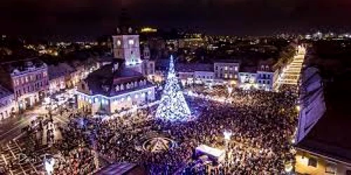 Revelion ca în vremurile bune în Piaţa Sfatului din Braşov FOTO Primăria Braşov