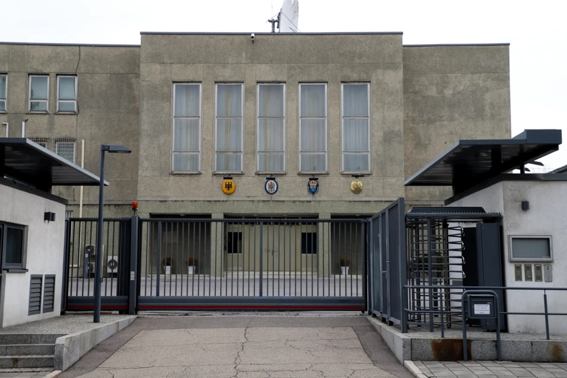 Tot mai mulţi diplomaţi pleacă din ambasedele din Coreea de Nord / FOTO Facebook / Russian Embassy in Pyongyang