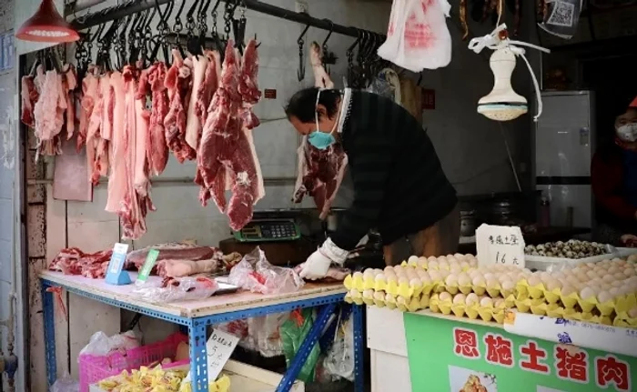 Piață de carne în Wuhan