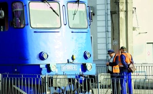 Trei foşti directori ai CFR Timişoara au primit câte şapte ani de închisoare pentru acte de corupţie