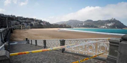 Plaja Concha pe vremea coronavirusului FOTO EPA-EFE