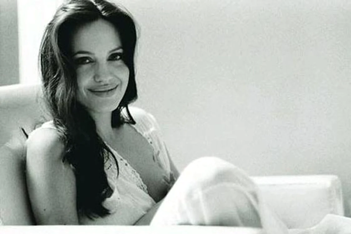 
    Angelina Jolie a alăptat-o pe micuța ShilohFoto Twitter  