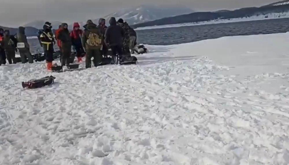 139 de pescari aflați în derivă pe un ghețar din Marea Ohotsk au fost salvați de autoritățile ruse
